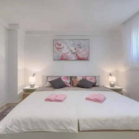 Meden By Interhome Lägenhet Galižana